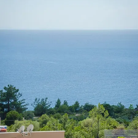 アパートホテル Arina